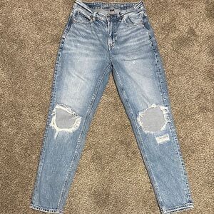 American Eagle Outfitters Light Blue Ripped Jeans Strigid